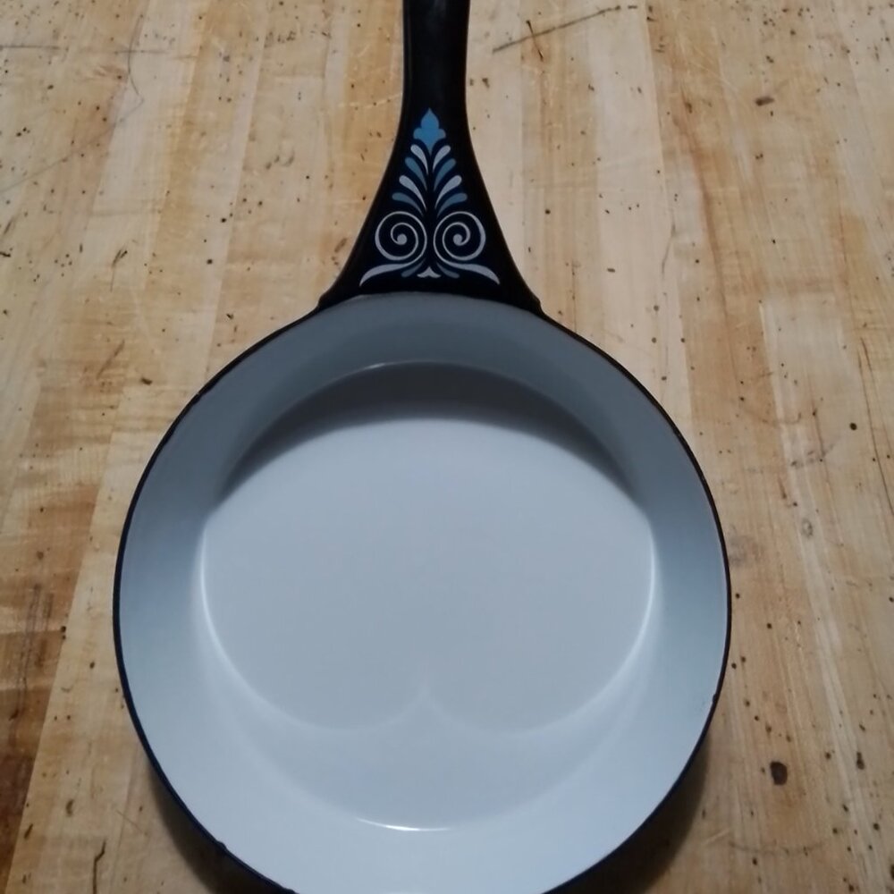 Vintage Enamel Pan Teal Paisley Retro Cookware 9 inch Skillet NOS - Picture 4 of 5